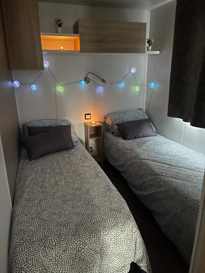 Mobil-Home 4 Etoiles Avec Piscine Proche De Blois オンザン エクステリア 写真