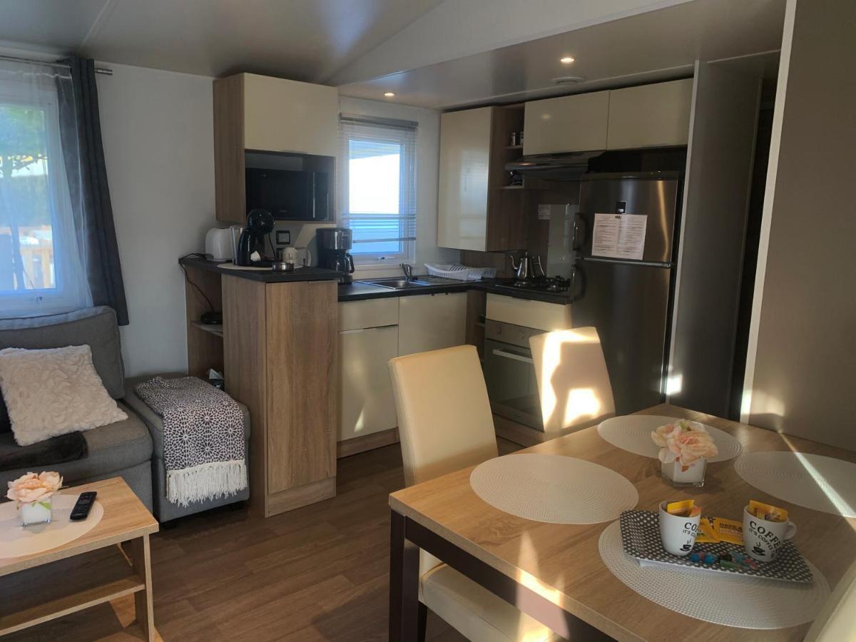 Mobil-Home 4 Etoiles Avec Piscine Proche De Blois オンザン エクステリア 写真