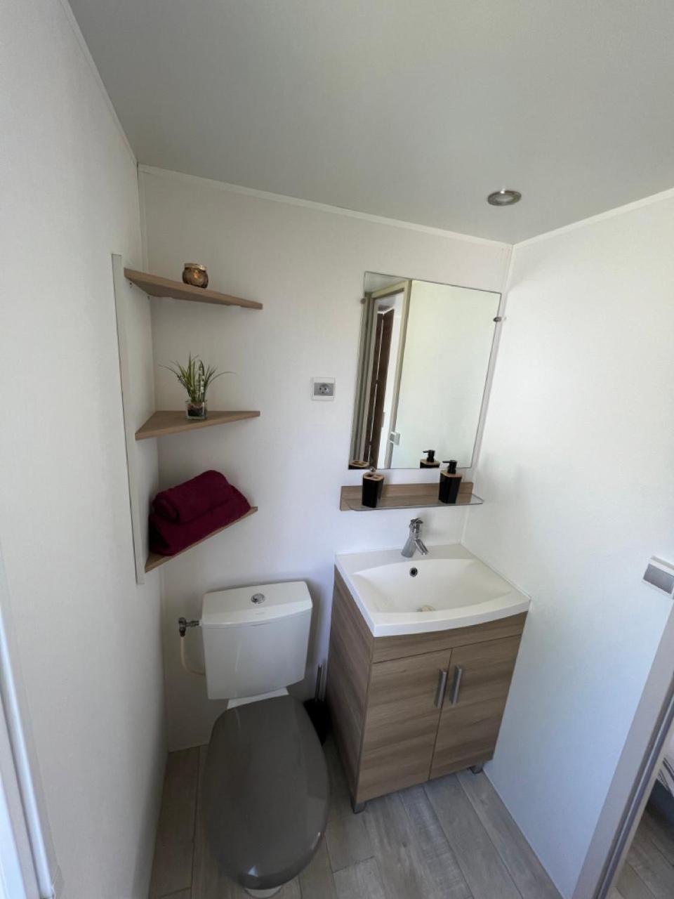 Mobil-Home 4 Etoiles Avec Piscine Proche De Blois オンザン エクステリア 写真