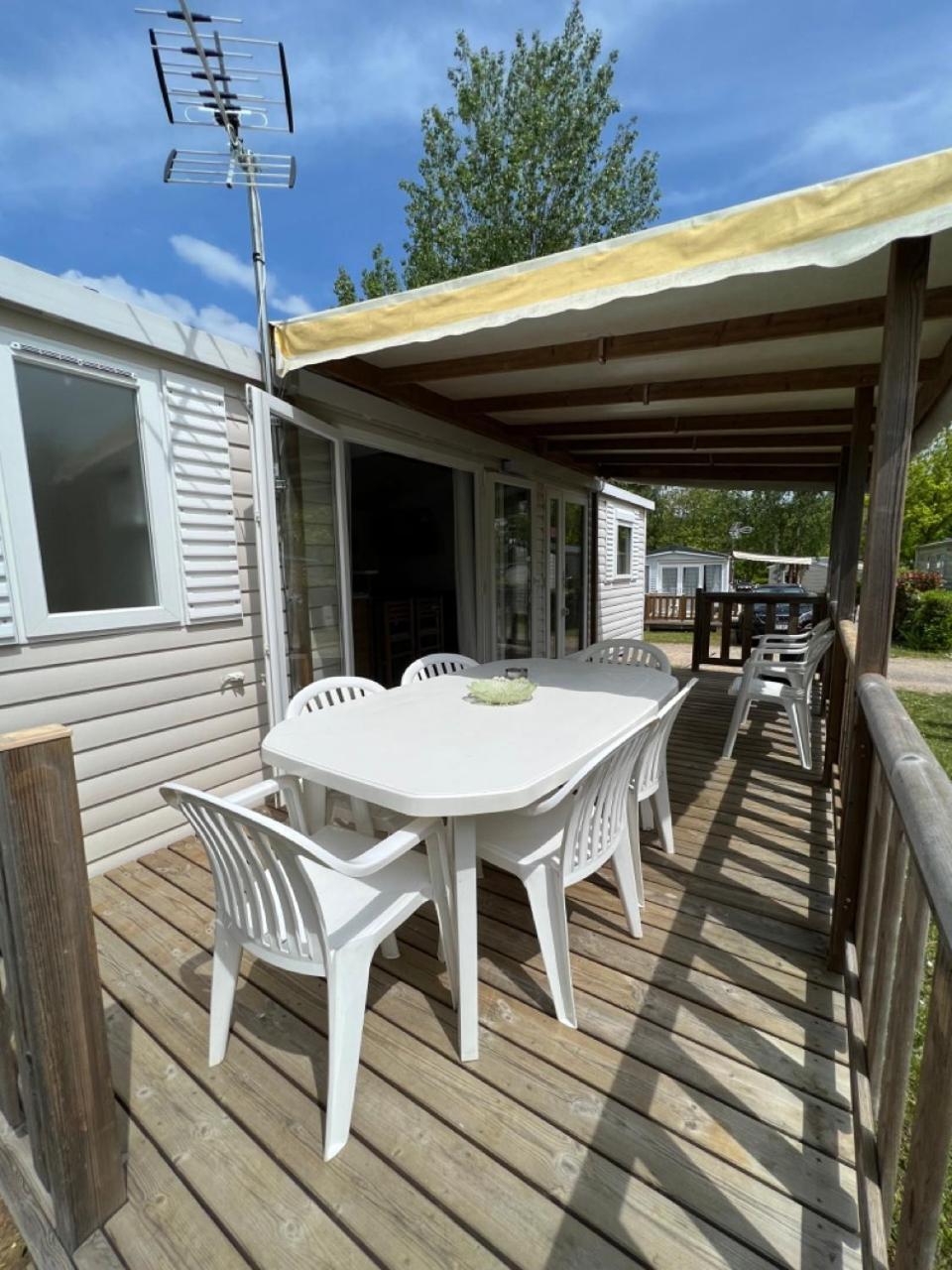 Mobil-Home 4 Etoiles Avec Piscine Proche De Blois オンザン エクステリア 写真