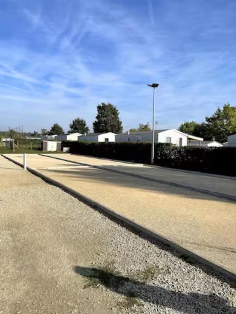Mobil-Home 4 Etoiles Avec Piscine Proche De Blois オンザン エクステリア 写真